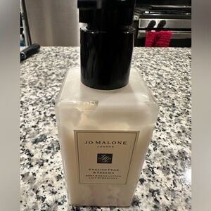 $57!!! Jo Malone English Pear & Freesia Body & Hand Lotion - NEW, FREE SHIPPING!